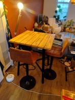 Bartafel met twee krukken, Ophalen, In hoogte verstelbaar, Zo goed als nieuw