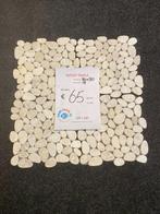 Uitverkoop tegelmatjes 30 x 30 ovaal wit kiezel mozaïek, Ophalen, Wandtegels, Nieuw, 20 tot 40 cm