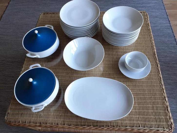 Wit porseleinen servies van Bavaria Duitsland, Antiek en Kunst, Antiek | Servies compleet, Ophalen of Verzenden