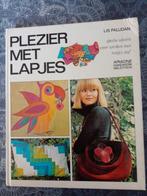 Plezier met lapjes - Lis Paludan, Boeken, Lis Paludan, Ophalen of Verzenden, Zo goed als nieuw, Borduren en Naaien