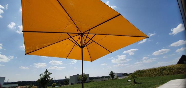 Caravita Horecsa Parasol 4 x 4 meter, Tuin en Terras, Parasols, Zo goed als nieuw, Zweefparasol, Ophalen