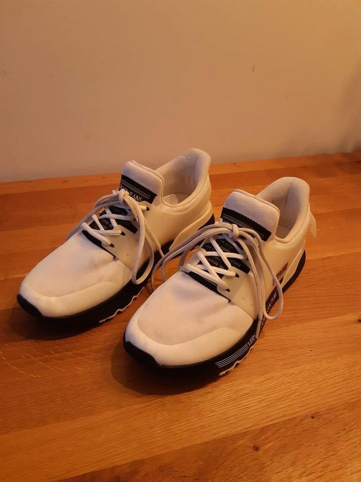 Witte Versace Sneakers Maat 43, Kleding | Heren, Schoenen, Zo goed als nieuw, Sneakers of Gympen, Wit, Ophalen of Verzenden