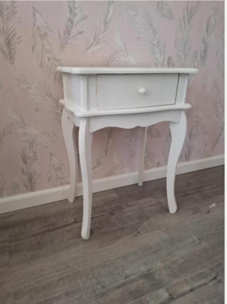 Sidetable, nachtkastje, kaptafel, Kinderen en Baby's, Kinderkamer | Overige Meubels, Zo goed als nieuw, Overige typen, Ophalen