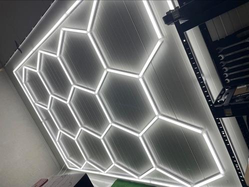 Nieuwe LED hecagon 4.8x2.4M plafond verlichting, Huis en Inrichting, Lampen | Plafondlampen, Nieuw, Stof, Ophalen