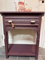 Brocante sidetable aubergine, Huis en Inrichting, Ophalen, 25 tot 50 cm, Rechthoekig, 50 tot 100 cm