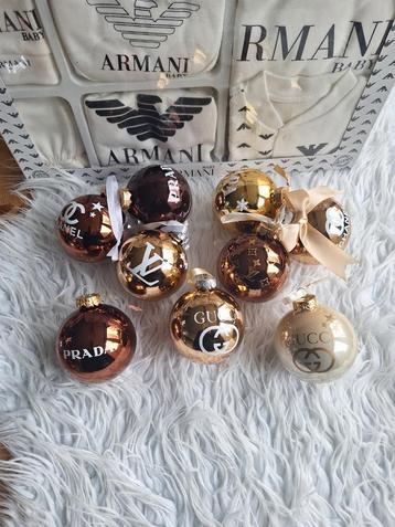Kerstballen Armani Prada Louis vuitton Dior Chanel kerst🎄🎄 beschikbaar voor biedingen