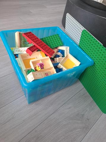 Kratje lego   beschikbaar voor biedingen
