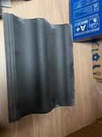 10 dakpannen, Steen of Klei, Zwart, Ophalen of Verzenden, Zo goed als nieuw