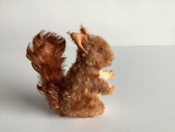 klein vintage pluche eekhoorntje beschikbaar voor biedingen