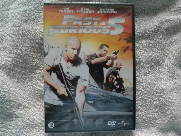 DVD fast & furious 5, Cd's en Dvd's, Dvd's | Actie, Zo goed als nieuw, Actie, Vanaf 12 jaar, Ophalen of Verzenden