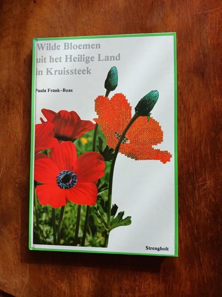 WD015 Kruissteekboek Wilde Bloemen uit het Heilige Land -, Boeken, Hobby en Vrije tijd, Zo goed als nieuw, Ophalen of Verzenden