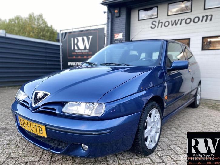 Alfa Romeo 145 1.4-16V T.Spark L *AIRCO*NIEUWE APK*TREKHAAK*, Auto's, Alfa Romeo, Bedrijf, Te koop, ABS, Airbags, Airconditioning