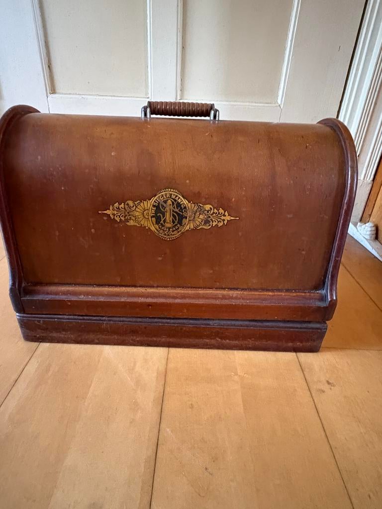 Antieke Singer Naaimachine met Houten Koffer, Ophalen