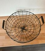 Metalen decoratie mand, Huis en Inrichting, Woonaccessoires | Schalen en Manden, Overige materialen, Mand, Rond, Ophalen of Verzenden