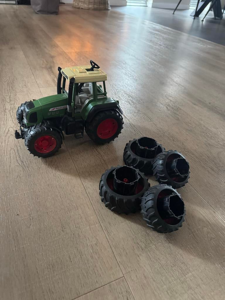 Bruder Fendt Favorit 926 Vario met Dubbellucht, Kinderen en Baby's, Speelgoed | Speelgoedvoertuigen, Ophalen, Gebruikt