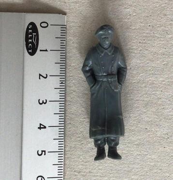 Figuur 5.5 cm man met lange jas beschikbaar voor biedingen