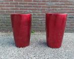 Twee mooie hoge statige rode vazen, Ophalen, Kunststof, Gebruikt, 50 tot 75 cm