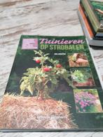 Tuinieren op strobalen revolutionaire methode zonder wieden, Ophalen of Verzenden, Zo goed als nieuw, Joel Karsten