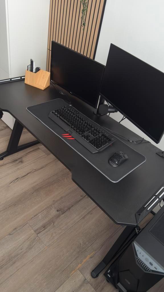 Gaming bureau, Computers en Software, Laptoptafels, Zo goed als nieuw, Ophalen