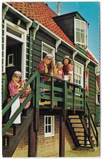 Marken gelopen Ansichtkaart ( B2653 ), Verzamelen, Ansichtkaarten | Nederland, Ophalen of Verzenden, 1980 tot heden, Gelopen, Noord-Holland