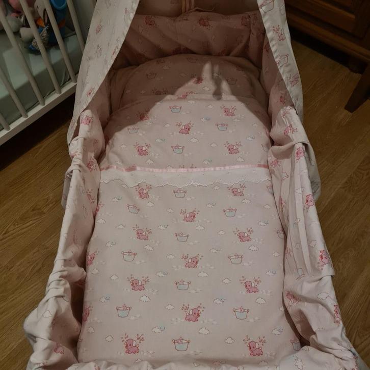 poppen wieg (smeedijzer) vintage, Kinderen en Baby's, Speelgoed | Poppen, Gebruikt, Overige typen, Ophalen