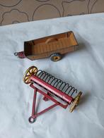 2x landbouw. Dinky toys, Hobby en Vrije tijd, Ophalen of Verzenden, Gebruikt, Auto, Dinky Toys
