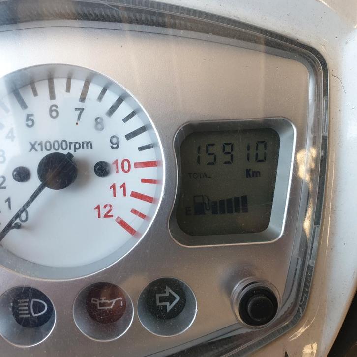 Diverse onderdelen TGB 507 bullit 45km lamp zadel kap wiel, Fietsen en Brommers, Brommeronderdelen | Scooters, Gebruikt, Overige merken