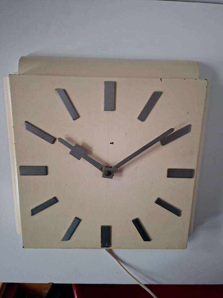 Art deco klok, Huis en Inrichting, Woonaccessoires | Klokken, Gebruikt, Wandklok, Ophalen of Verzenden