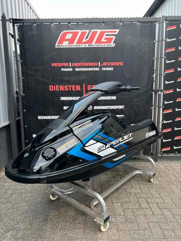 ZEER NETTE Yamaha 701 Superjet 2-takt 2015 jetski beschikbaar voor biedingen