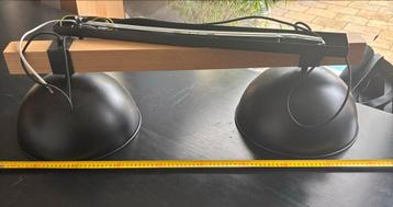 Mooie hanglamp voor eettafel of werkplek beschikbaar voor biedingen