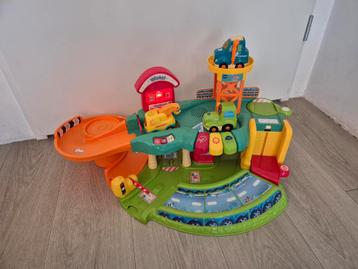 Toet Toet Garage met Auto's beschikbaar voor biedingen