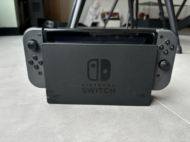 Nintendo Switch - Gebruikt, Spelcomputers en Games, Spelcomputers | Nintendo Switch, Gebruikt, Switch Original, Met 3 controllers of meer