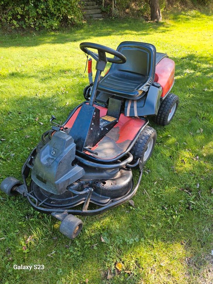 jonsered 2215 frontmaaier zitmaaier grasmaaier mulch, Tuin en Terras, Zitmaaiers, Gebruikt, 90 tot 120 cm, Mulchfunctie, Ophalen of Verzenden