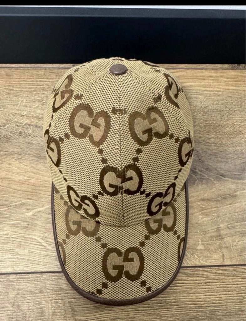 Gucci Pet - Nieuwe Staat met Bon, Ophalen of Verzenden, Nieuw, Pet