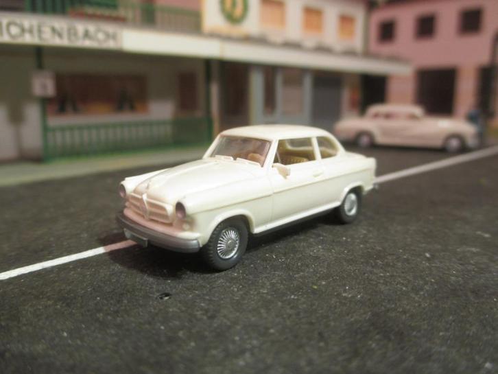 Borgward Isabella - Wiking 12170 creme-wit, Hobby en Vrije tijd, Modelauto's | 1:87, Zo goed als nieuw, Auto, Wiking, Ophalen of Verzenden