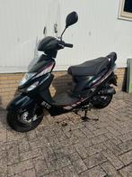 BTC City scooter blauw kenteken 453km!, Fietsen en Brommers, Snorfietsen en Snorscooters, Ophalen, Zo goed als nieuw, Overige merken