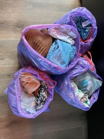 meisjes kleding maat 98-104-110 beschikbaar voor biedingen