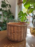 Rotan mandje voor bloempotten, Tuin en Terras, Bloempotten, Ophalen, Overige materialen, Rond, Binnen