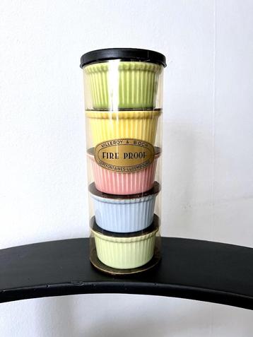 Villeroy & Boch Pastel Souffléschaaltjes jaren '50 beschikbaar voor biedingen