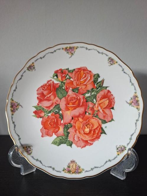 Royal Albert 'Elizabeth of Glamis' Bord 1990, Antiek en Kunst, Antiek | Schalen, Ophalen