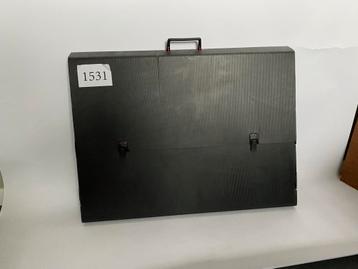 2x Artist Portfolio's beschikbaar voor biedingen