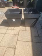 2 Kunststof Bloempotten - Ophalen, Kunststof, Gebruikt, Vierkant, Tuin
