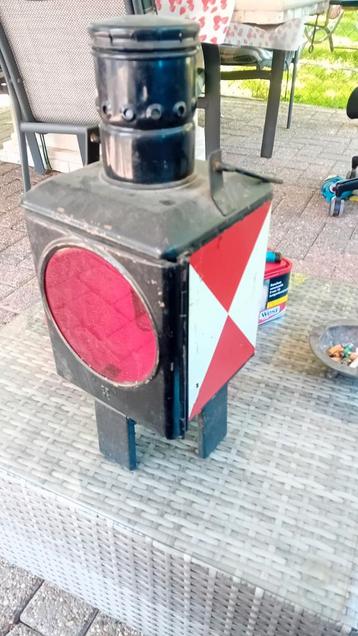 Te koop oude complete trein lamp beschikbaar voor biedingen
