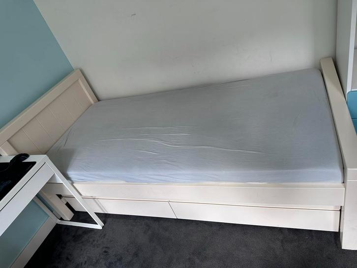 Gebroken wit kinderbed met lades + uitschuifbaar logeerbed, Kinderen en Baby's, Kinderkamer | Bedden, Gebruikt, 180 cm of meer