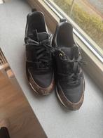 Louis Vuitton Run Away Trainer Maat 38 - Zo Goed Als Nieuw, Ophalen of Verzenden, Zo goed als nieuw