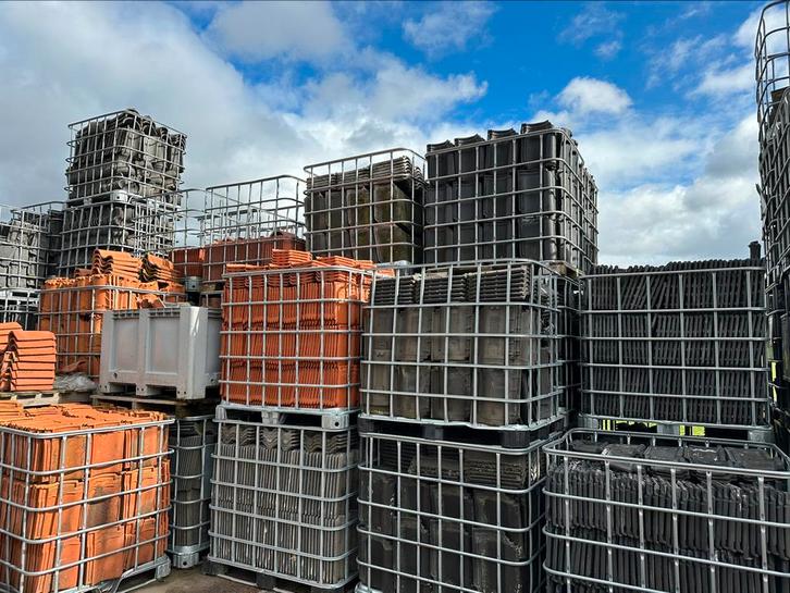 Neroma alle soorten en maten in alle kleuren met chaperon, Doe-het-zelf en Verbouw, Dakpannen en Dakbedekking, Nieuw, Dakpannen