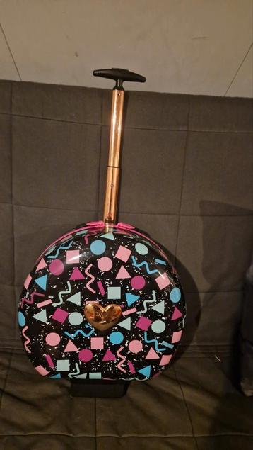 LOL koffer inclusief lol poppen beschikbaar voor biedingen