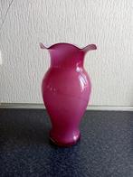 prachtige nieuwe glazen donker roze vaas 32 cm, Overige kleuren, Ophalen of Verzenden, Minder dan 50 cm, Glas