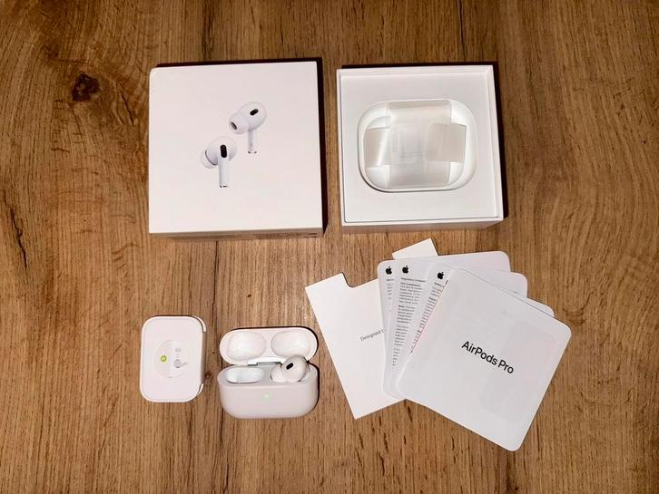 Apple AirPods Pro 2 - Origineel (linker oortje ontbreekt), Telecommunicatie, Mobiele telefoons | Oordopjes, Zo goed als nieuw