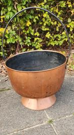 Koperen Ketel met IJzeren Beugel, Ophalen, Koper